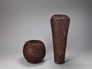 林秀鳳 高與矮 40X40X48 竹胎漆器