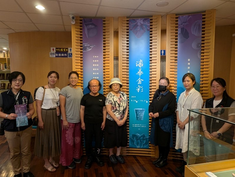 漆華金彩-臺灣漆金工藝創作協會聯展開幕式與參展者合影