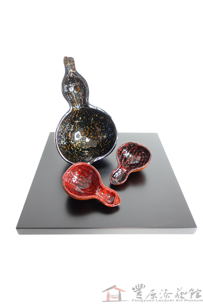 廖家慶 瓢裡天地 29X29X22cm 木胎 天然漆 金箔