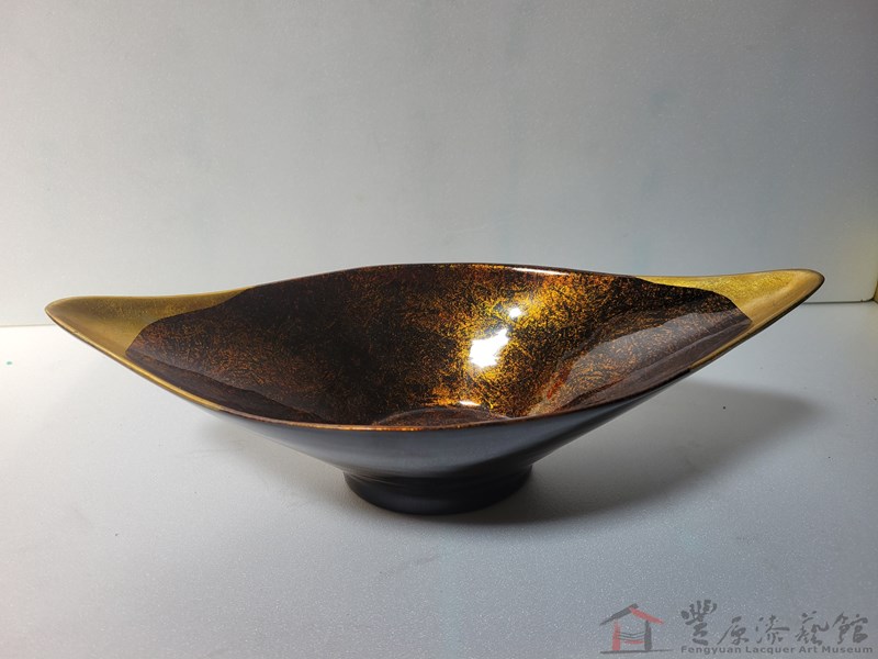 劉凌冲 盛 36X18X12 天然漆  布 鋁箔