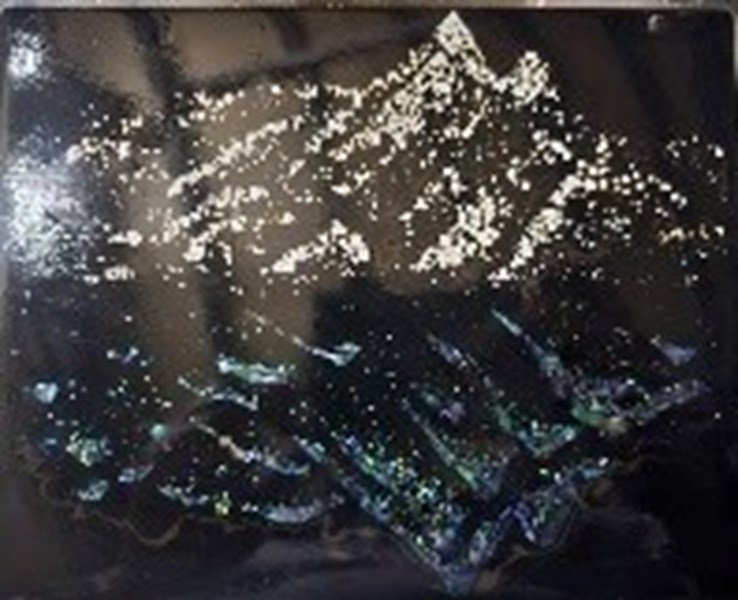 陳冠維 碎嶼．拾光1 18X23 木 布 天然漆 蛋殼 螺鈿