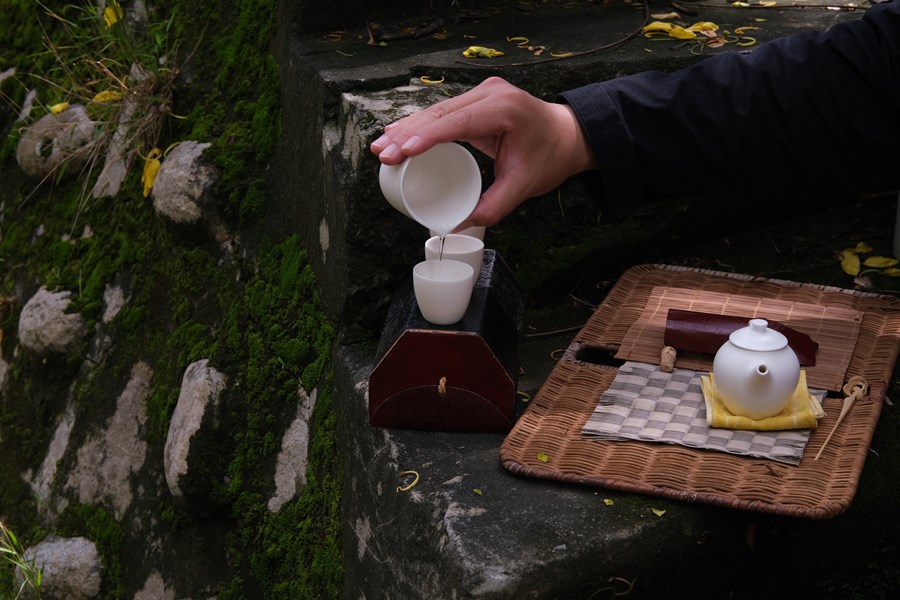 池明政-竹貓工藝版旅行茶具組(安達窯版本) 16cmX12cmX10cm 陶、竹、漆器、紙