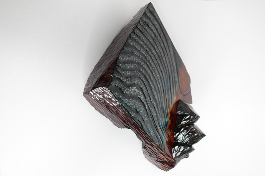 廖家慶-漆山水30X20X10cm 木胎、天然漆、貝殼粉、純金箔