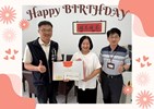 114年11月10日，豐原區公所洪峰明區長及謝孟助主任秘書代表臺中市政府盧秀燕市長，臺中市政府民政局吳世瑋局長，生日前夕致贈東勢里胡慧玲里長生日禮盒 ，祝福里長生日快樂，健康平安