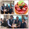區長徐照山特地代表市長盧秀燕向5月壽星東湳里唐志勇里長祝賀合影