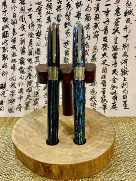 黃仁華3952老山羊螺鈿鋼筆15mmx148mm重55gm.銀.銅.銠.漆.鮑魚貝